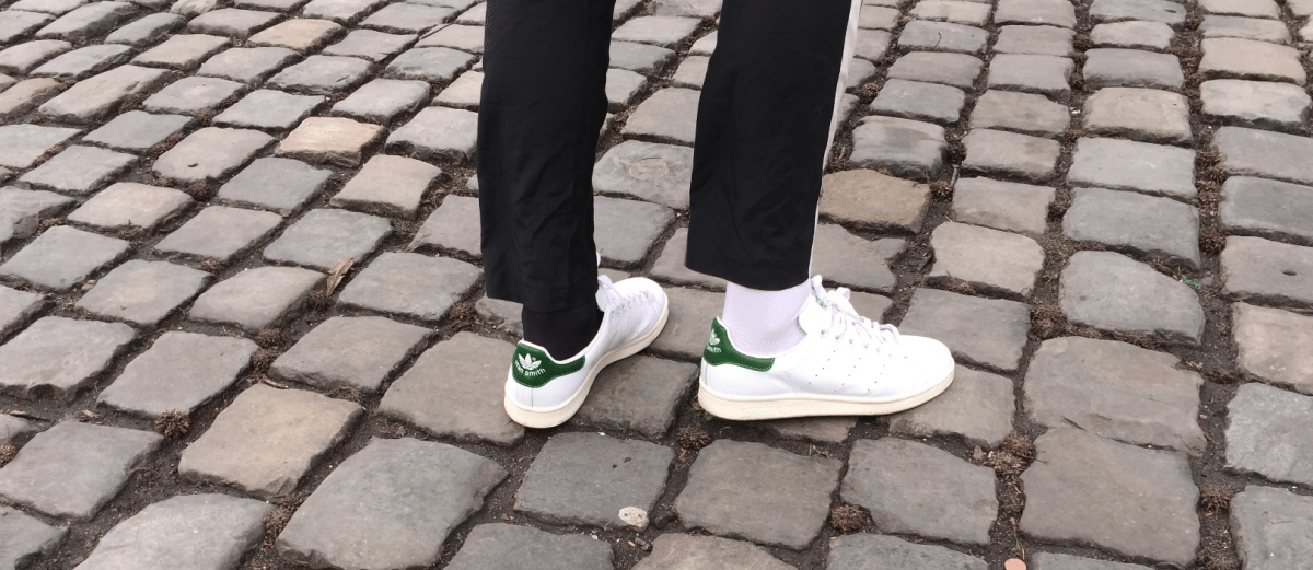 Welke kleur sokken in je witte sneakers